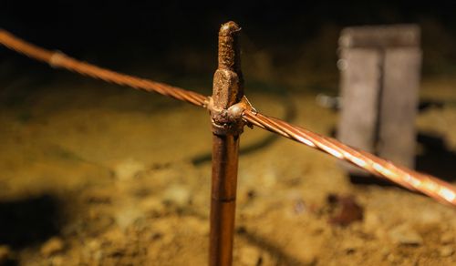 چه نوع سیستم زمینی برای پست و ایستگاه سوئیچینگ مناسب است